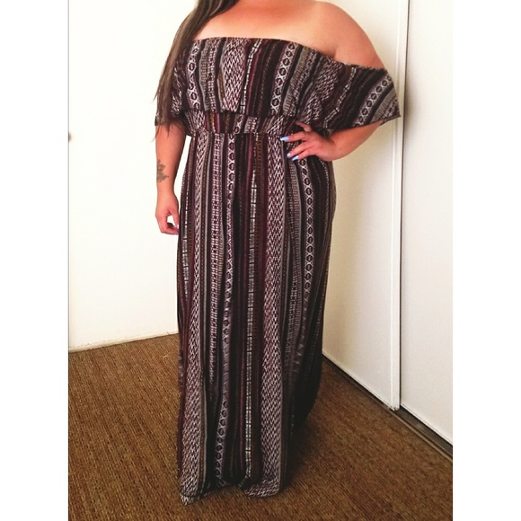 Dresses & Skirts - Off the shoulder maxi dress plus size